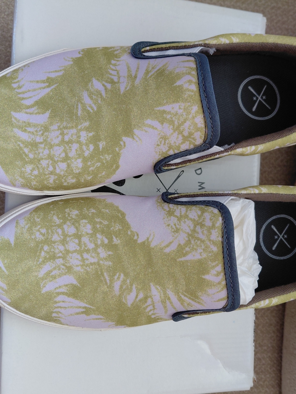 Inkkas Slip-On Canvas Shoes With Pineapple Print